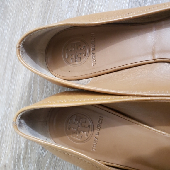 SOLD Tory Burch Leather Flats - Picture 4 of 10